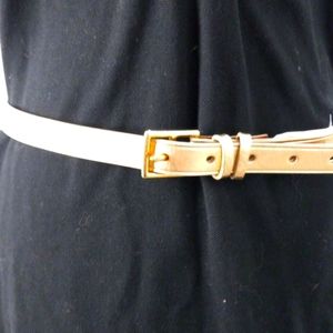 Liz Claiborne Sz med Gold narrow belt